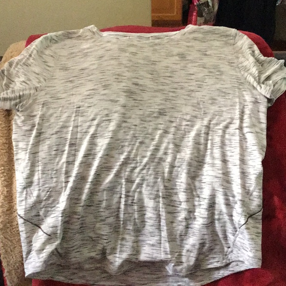 Lululemon SAS shirt size 12